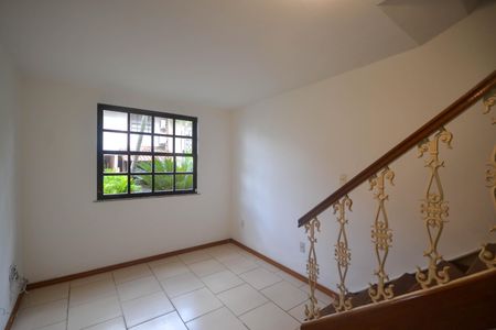 Casa para alugar com 90m², 3 quartos e 2 vagas Casa para alugar com 90m², 3 quartos e 2 vagasSala