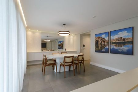 Apartamento à venda com 3 quartos, 157m² em Jardim das Perdizes, São Paulo