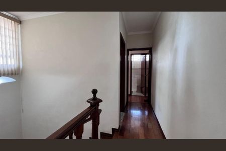 Casa à venda com 166m², 3 quartos e 2 vagas