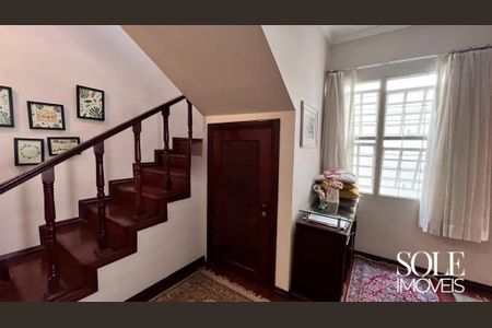 Casa à venda com 166m², 3 quartos e 2 vagas