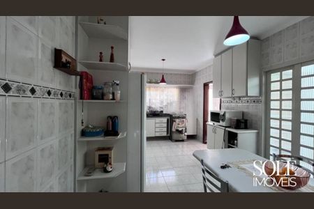 Casa à venda com 166m², 3 quartos e 2 vagas