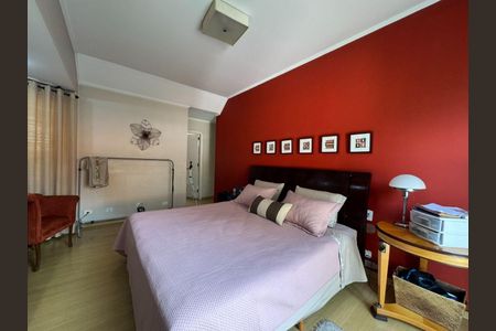 Casa à venda com 4 quartos, 402m² em Residencial Quatro (Alphaville), Santana de Parnaíba