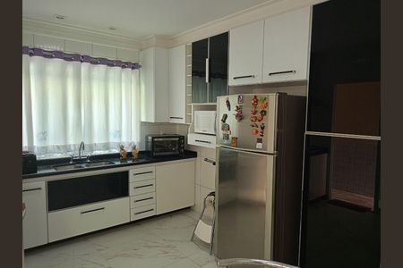 Casa à venda com 3 quartos, 194m² em Vila Mariza, São Bernardo do Campo