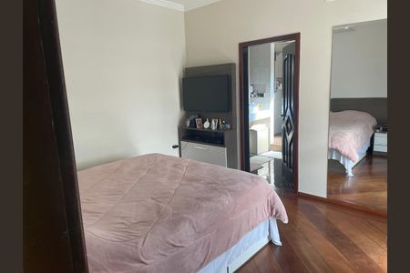 Casa à venda com 3 quartos, 237m² em Rudge Ramos, São Bernardo do Campo