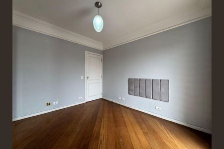 Casa à venda com 4 quartos, 546m² em Parque dos Passaros, São Bernardo do Campo