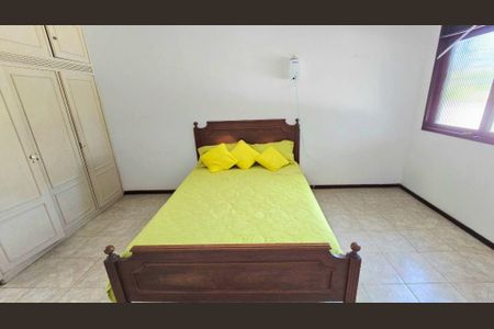 Casa à venda com 1 quarto, 80m² em Piratininga, Niterói