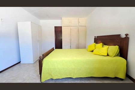 Casa à venda com 1 quarto, 80m² em Piratininga, Niterói