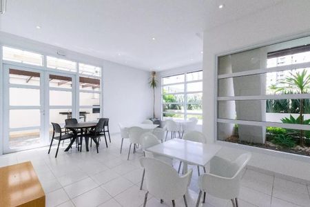 Apartamento para alugar com 56m², 2 quartos e 1 vaga