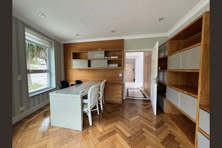 Casa para alugar com 4 quartos, 530m² em São Paulo II, Cotia