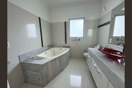 Casa para alugar com 4 quartos, 530m² em São Paulo II, Cotia