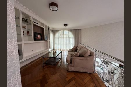 Casa para alugar com 4 quartos, 530m² em São Paulo II, Cotia