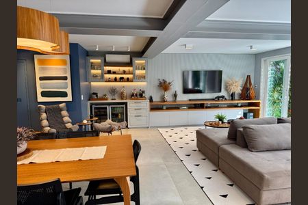 Casa à venda com 6 quartos, 450m² em Vila da Saúde, São Paulo