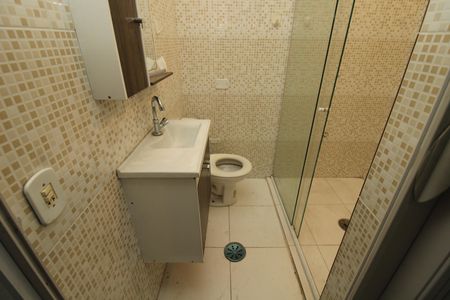 Banheiro de kitnet/studio para alugar com 1 quarto, 25m² em Ipiranga, São Paulo