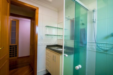 Apartamento à venda com 152m², 3 quartos e 3 vagasBanheiro do quarto 3