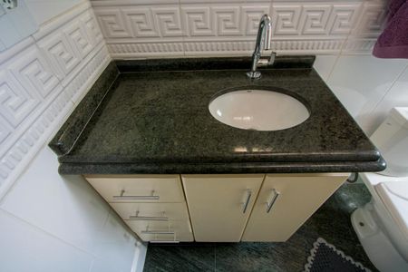 Apartamento à venda com 152m², 3 quartos e 3 vagasBanheiro do quarto 2