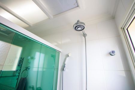 Apartamento à venda com 152m², 3 quartos e 3 vagasBanheiro do quarto 2