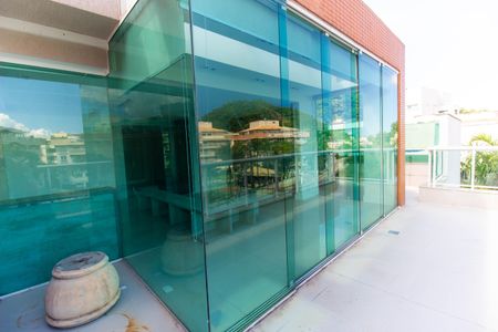 Apartamento para alugar com 3 quartos, 214m² em Itacoatiara, Niterói