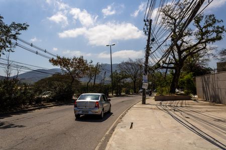 Apartamento para alugar com 45m², 2 quartos e 1 vaga Apartamento para alugar com 45m², 2 quartos e 1 vagaVista da Rua