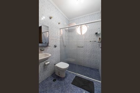 Casa à venda com 190m², 4 quartos e 4 vagasBanheiro 1