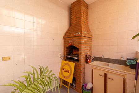 Casa à venda com 190m², 4 quartos e 4 vagasChurrasqueira
