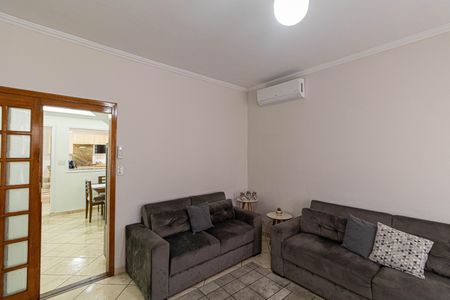 Casa à venda com 190m², 4 quartos e 4 vagasSala 2