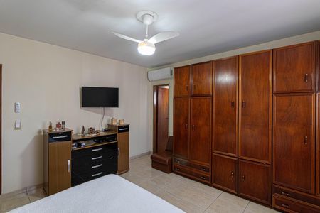 Suíte  de casa à venda com 4 quartos, 190m² em Vila Matilde, São Paulo