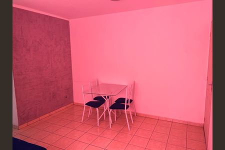 Sala de apartamento para alugar com 2 quartos, 52m² em Jardim Sao Luiz (Caucaia do Alto), Cotia