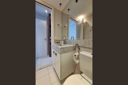 Apartamento à venda com 196m², 3 quartos e 2 vagasBanheiro da Suíte 2