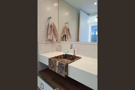 Apartamento à venda com 196m², 3 quartos e 2 vagasBanheiro Social