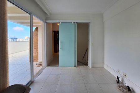 Apartamento à venda com 196m², 3 quartos e 2 vagasSala 2