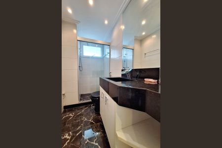 Apartamento à venda com 196m², 3 quartos e 2 vagasBanheiro da Suíte 1