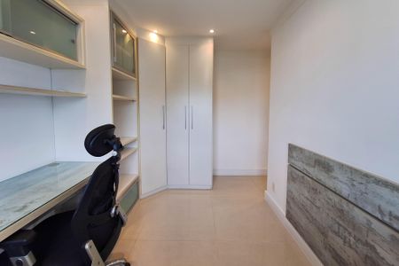 Apartamento à venda com 196m², 3 quartos e 2 vagasSuíte 1
