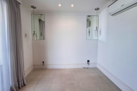 Apartamento à venda com 196m², 3 quartos e 2 vagasSuíte 2