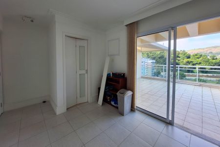 Apartamento à venda com 196m², 3 quartos e 2 vagasSala 2