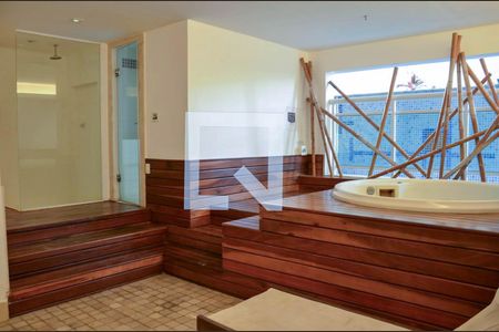 Apartamento à venda com 196m², 3 quartos e 2 vagasÁrea comum