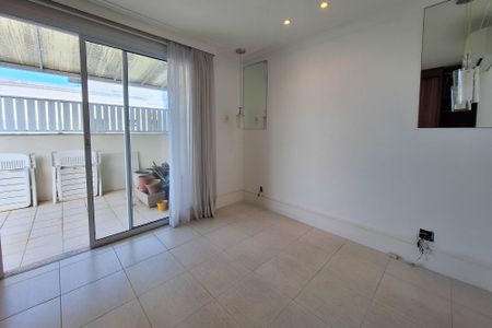 Apartamento à venda com 196m², 3 quartos e 2 vagasSuíte 2