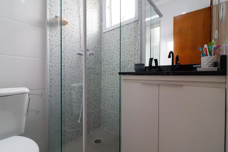 Casa de condomínio à venda com 80m², 2 quartos e 1 vaga Casa de condomínio à venda com 80m², 2 quartos e 1 vagaBanheiro da Suíte 2