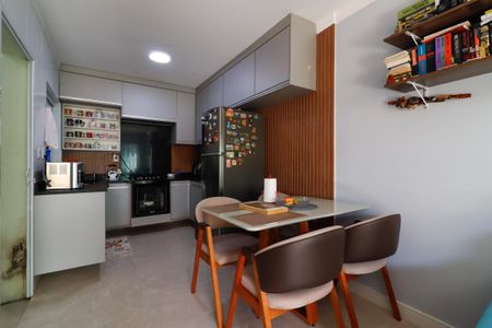 Casa de condomínio à venda com 80m², 2 quartos e 1 vaga Casa de condomínio à venda com 80m², 2 quartos e 1 vagaCozinha