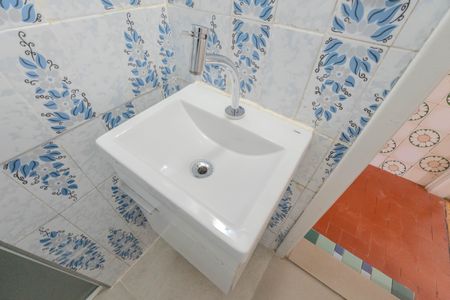 Apartamento para alugar com 48372m², 1 quarto e sem vaga Apartamento para alugar com 48372m², 1 quarto e sem vagaBanheiro