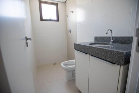 Apartamento à venda com 71m², 3 quartos e 2 vagasBanheiro Social 
