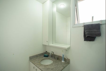 Apartamento à venda com 64m², 2 quartos e 1 vaga Apartamento à venda com 64m², 2 quartos e 1 vagaBanheiro da Suíte 1