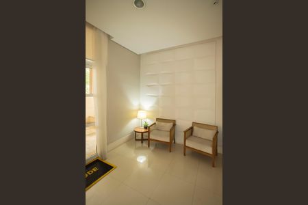 Apartamento à venda com 64m², 2 quartos e 1 vaga Apartamento à venda com 64m², 2 quartos e 1 vagaHall social