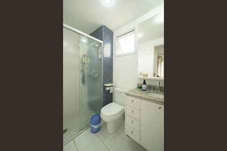 Apartamento à venda com 64m², 2 quartos e 1 vaga Apartamento à venda com 64m², 2 quartos e 1 vagaBanheiro da Suíte 2