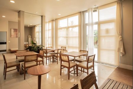 Apartamento à venda com 64m², 2 quartos e 1 vaga Apartamento à venda com 64m², 2 quartos e 1 vagaÁrea comum - Salão de festas