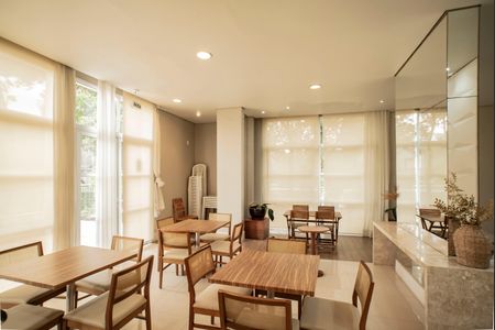 Apartamento à venda com 64m², 2 quartos e 1 vaga Apartamento à venda com 64m², 2 quartos e 1 vagaÁrea comum - Salão de festas