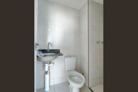 Apartamento à venda com 70m², 3 quartos e 1 vaga Apartamento à venda com 70m², 3 quartos e 1 vagaBanheiro Corredor