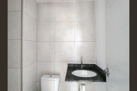 Apartamento à venda com 70m², 3 quartos e 1 vaga Apartamento à venda com 70m², 3 quartos e 1 vagaBanheiro da Suíte