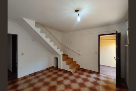 Casa à venda com 120m², 4 quartos e 5 vagasSala 