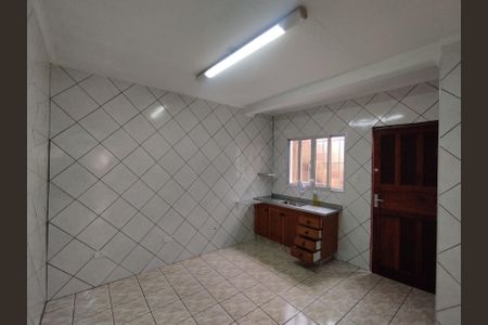 Casa à venda com 120m², 4 quartos e 5 vagasCozinha - Torneira
