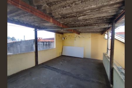 Casa à venda com 120m², 4 quartos e 5 vagasVaranda 